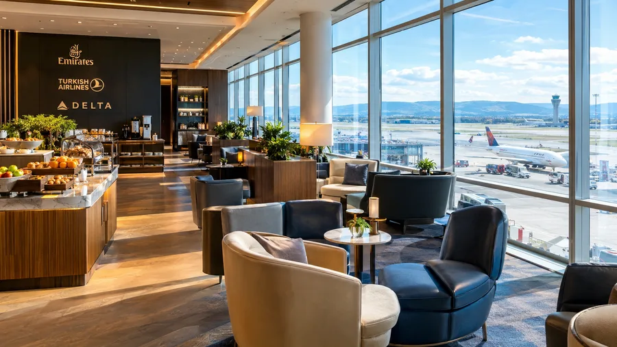 Airline Lounges at Edinburgh Airport: Emirates, Turkish, Delta and More